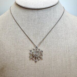Sterling Silver 925 Snowflake Illusion Stone Pendant Necklace Size 18" Length